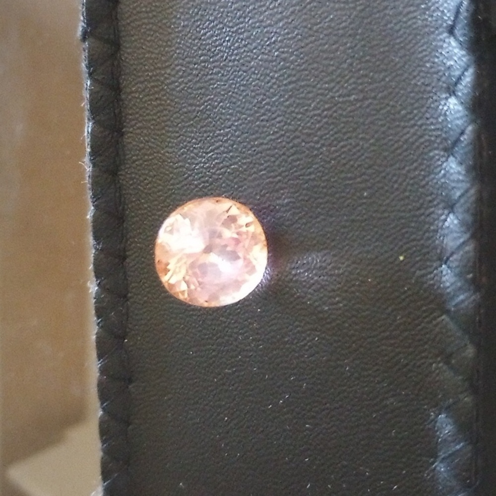 MORGANITE - 9.85 Carats - NATURAL, Genuine PEACH MORGANITE from MADAGASCAR - Picture 11 of 17